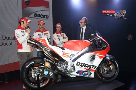 Ducati Desmosedici Gp15 Unveiled Mcnews