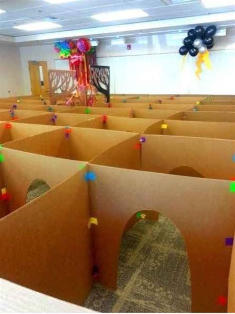 Tunnels Of Boxes Cardboard Maze Diy For Kids Kids Design
