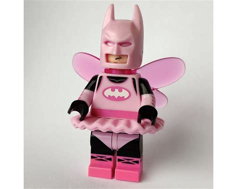 Lego Set Fig 001510 Batman Bright Pink Suit Bright Pink Cowl Wings