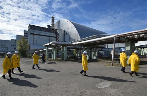 Chernobyl Horrifying Photos Of Chernobyl Nuclear Plant Accident And