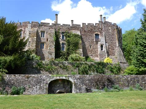 Photographs Of Berkeley Castle Gloucestershire England East Frontage