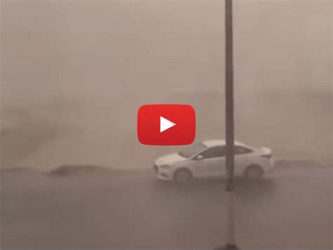 Meteo Cronaca Diretta Video Arabia Saudita Piogge Torrenziali E Grandine Record Flagellano La