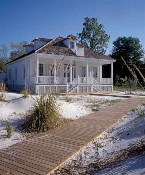 A Simple Creole Beach Cottage Old House Online Old House Online