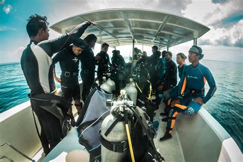 What About The Current Situation Drift Diving In Lembongan — Blue