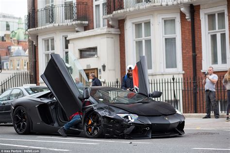 Lamborghini Aventador Driver Pulled Over In Park Lane Daily Mail Online
