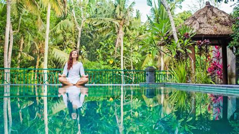 top 5 reasons to visit a yoga retreat especially after a pandemic