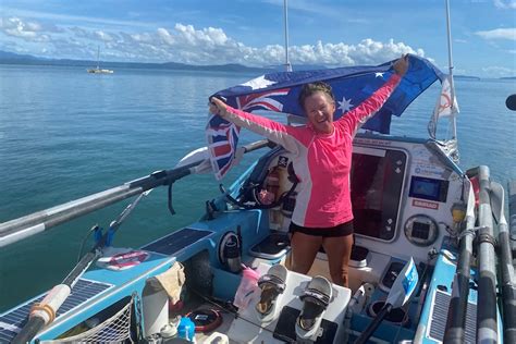 Michelle Lee The First Woman To Row The Pacific Ocean Solo Unassisted After 237 Days At Sea