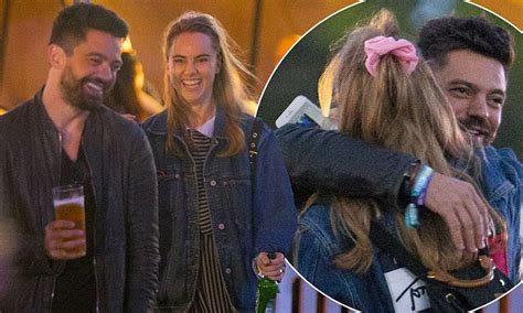 Suki Waterhouse And Dominic Cooper Put On A Close Display At Hyde Park