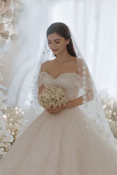 Verniece Enciso Ties The Knot In Glowing Fashion