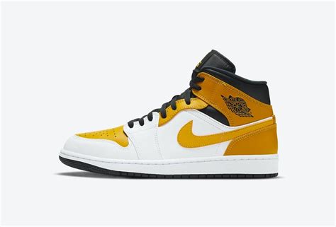 Due to trademark regulations we are not allowed to ship this product outside the emea zone. Air Jordan 1 - Sneaker Freaker