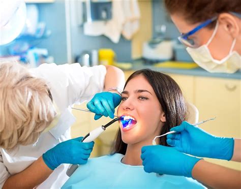 Comparing Different Types of Dentist Specialists - The WoW Style