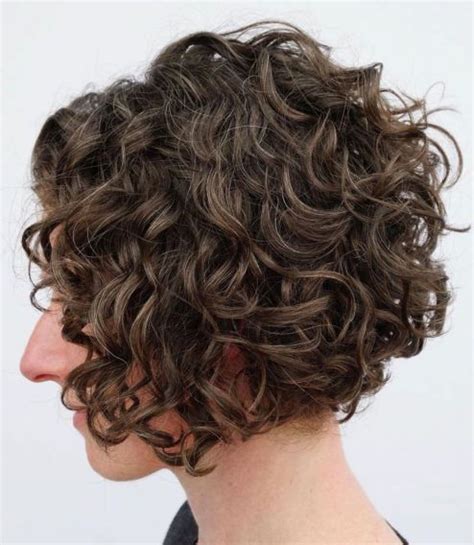 Jaw Length Bob For Wavy Curly Hair Short Layered Curly Hair Thick Wavy