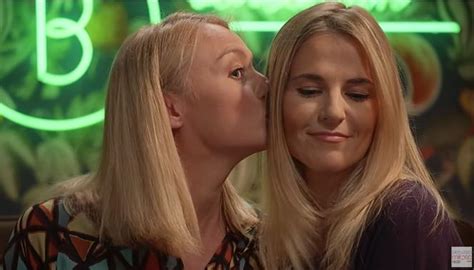 Pierwsza miłość odcinek Emilka i Marta przez lesbijski romans zniszczą życie strażakowi