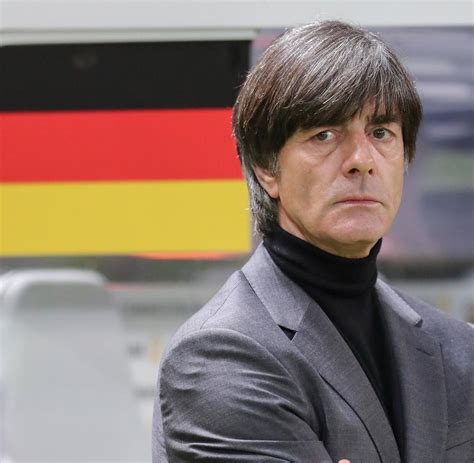 This is the profile site of the manager joachim löw. Fußball-WM 2018 in Russland: Joachim Löw enthüllt DFB ...