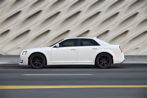 2019 Chrysler 300 Review Ratings Specs Prices And Photos The Car