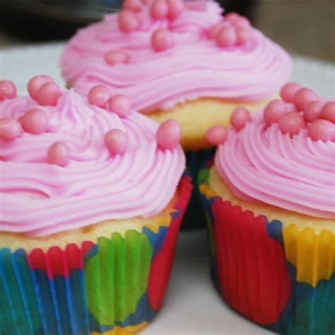 Cupcakes With Pink Frosting Recipe