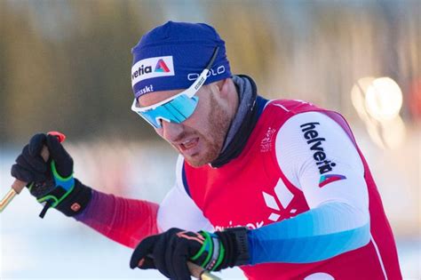 Ski Nordique Dario Cologna Au Pied Du Podium à Lillehammer Tribune