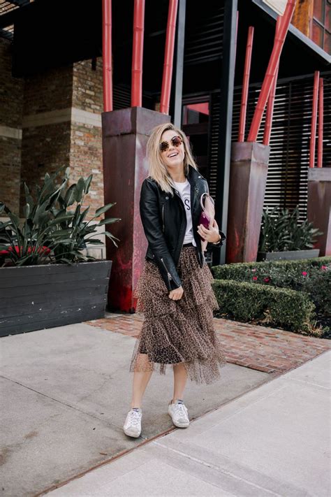 Houston Fashion Blogger Uptown With Elly Brown Shares How To Wear A