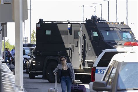 Jfk Airport Evacuated Over Bomb Scare On 4th Of July Weekend