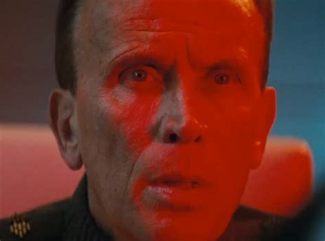Star Trek Into Darkness New Trailer 5 Reasons Why Benedict