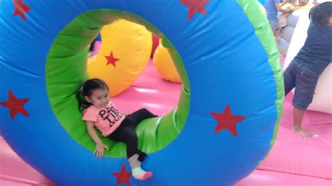 Giant Inflatable Slides Huge Playground For Kids And Jollibee Play