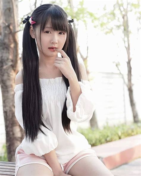 หนูมินตันทาสกระดาน Mintonn17 • รูปและวิดีโอ Instagram Girl Sex Idol Photo And Video