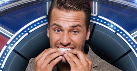 James Hill Secretly Snapped Nude By Daniel Baldwin Celebrity Big Brother Stars Embroiled In