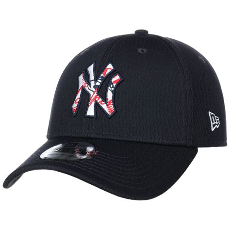 This adjustable cap, by new era, a company that has been manufacturing baseball caps since the 1930s, is available in six colors. 39Thirty Batting Practice Yankees Cap by New Era - 37,95