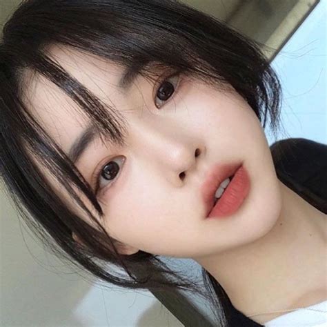 pin de 𝙚𝙧𝙚𝙗𝙪𝙨 em ulzzang girl coreana fofa beleza asiática e ideias para maquilhagem