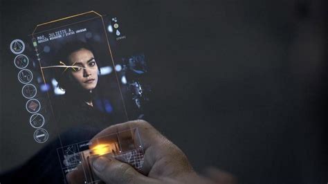 Science And Tech In Syfys The Expanse It May Look Like A Cell Phone