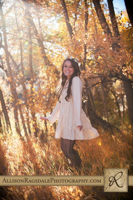 Capture The Moment 10 Fall Senior Pics Outfit Ideas To Make You Stand Out