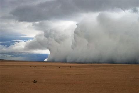 The Photo Depicts What Is Likely A Shelf Cloud Associated With A High