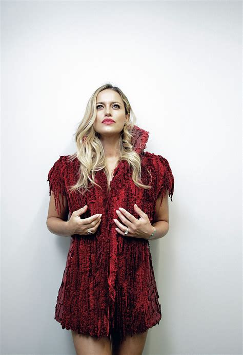 Her birthday, what she did before fame, her family life, fun trivia facts, popularity rankings, and more. Lola Ponce: "El diseño no sustentable está fuera de moda"