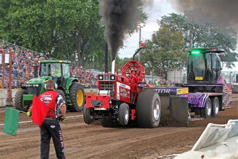 Badger State Tractor Pull Introduces New 2WD Truck Class Action On