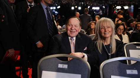 Sheldon Adelson Sees A Lot To Like In Trumps Washington The New York Times