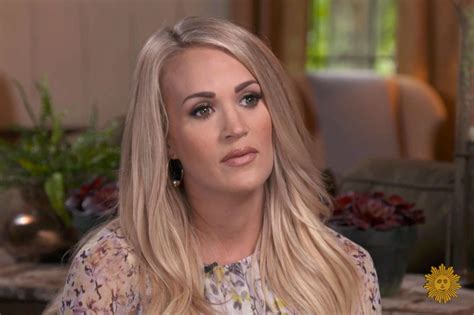 Carrie Underwood Reveals She Suffered Miscarriages