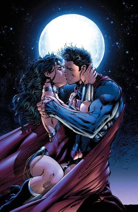 Superman And Wonder Woman Kissing Superman Wonder Woman Wonder Woman
