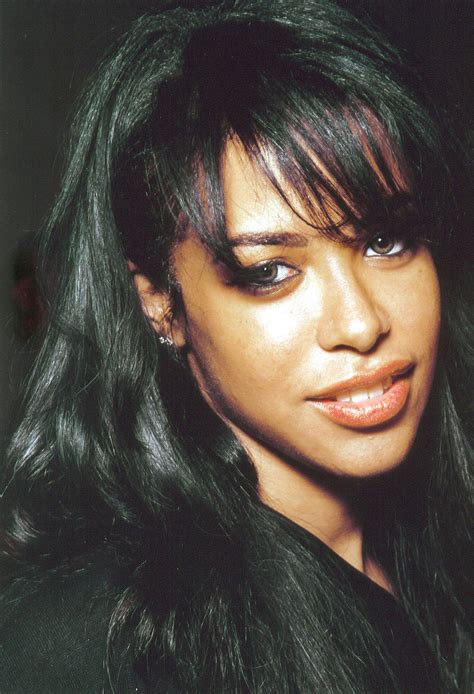 Aaliyah Diane Haughton 2001 American Red Ribbon Awards Tribute To