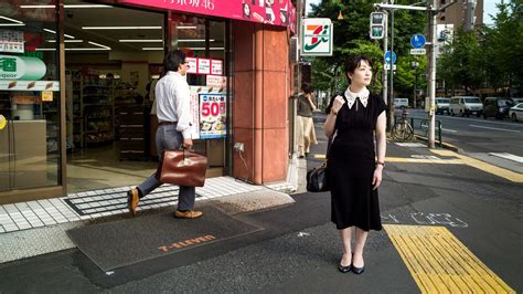 Sayaka Muratas Eerie “convenience Store Woman” Is A Love Story Between