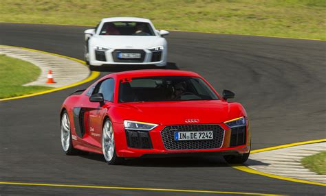 2016 Audi R8 V10 R8 V10 Plus Pricing And Specifications Photos 1 Of 10