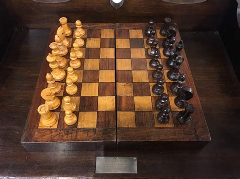 Victorian Folding Chess Board/box And Weighted Chess Pieces | 508831 | Sellingantiques.co.uk