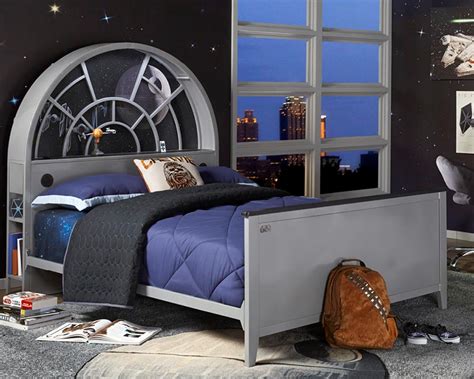 Star Wars Millennium Falcon Bed