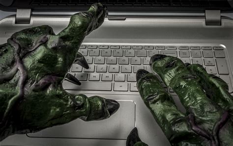 Bitcoin sv began trading at $88.30 and on the first day of trading historical data shows the coin closing at $68.75. Bitcoin SV Gets Taken Over By Mystery Troll Miner ...