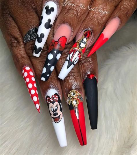 Updated 30 Awesome Minnie Mouse Nail Designs November 2020