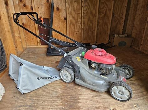 Honda Hrx 217 Self Propelled Mower Live And Online Auctions On