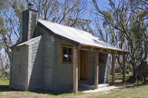 Aussie Bush Hut Old Farm Houses Farm Shed Australian Homes
