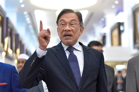 Anwar Remains Unfazed After Being Slammed By 27 Pkr Leaders Over Sex