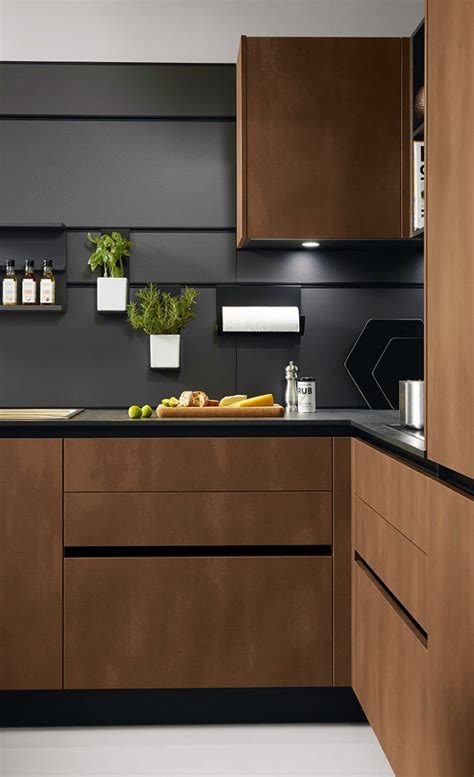 Las cocinas negras, con su estilo, diseño y elegancia, siempre acaparan todas las miradas. Schuller Targa Kitchen | Schuller by Artisan Interiors ...
