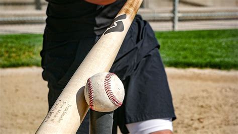 5 Reasons You Cant Stop Hitting Ground Balls Sale Background