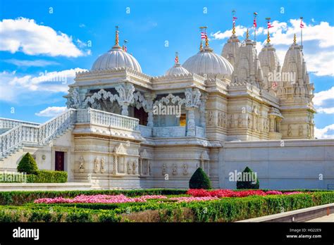 Hindu Temple Uk High Resolution Stock Photography And Images Alamy